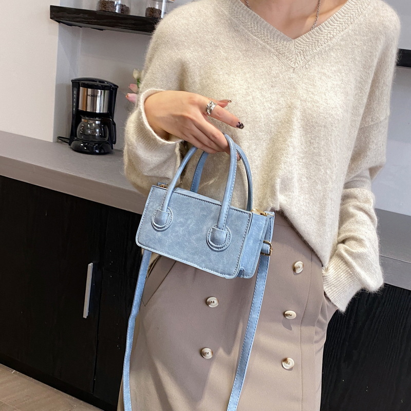 Autumn 2022 New Fashion Women's Bag Simple Textured Crossbody Handbag Solid Color Small Square Bag - Image 3