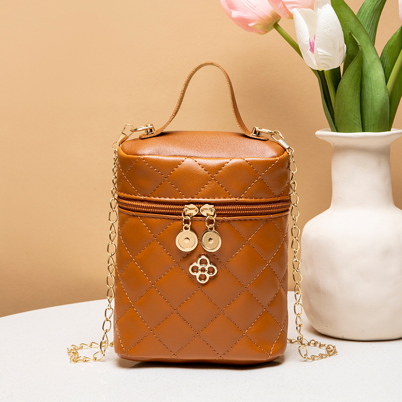 Embroidered Bucket Bag Women's Mini Handbag with Chain Strap - Image 3