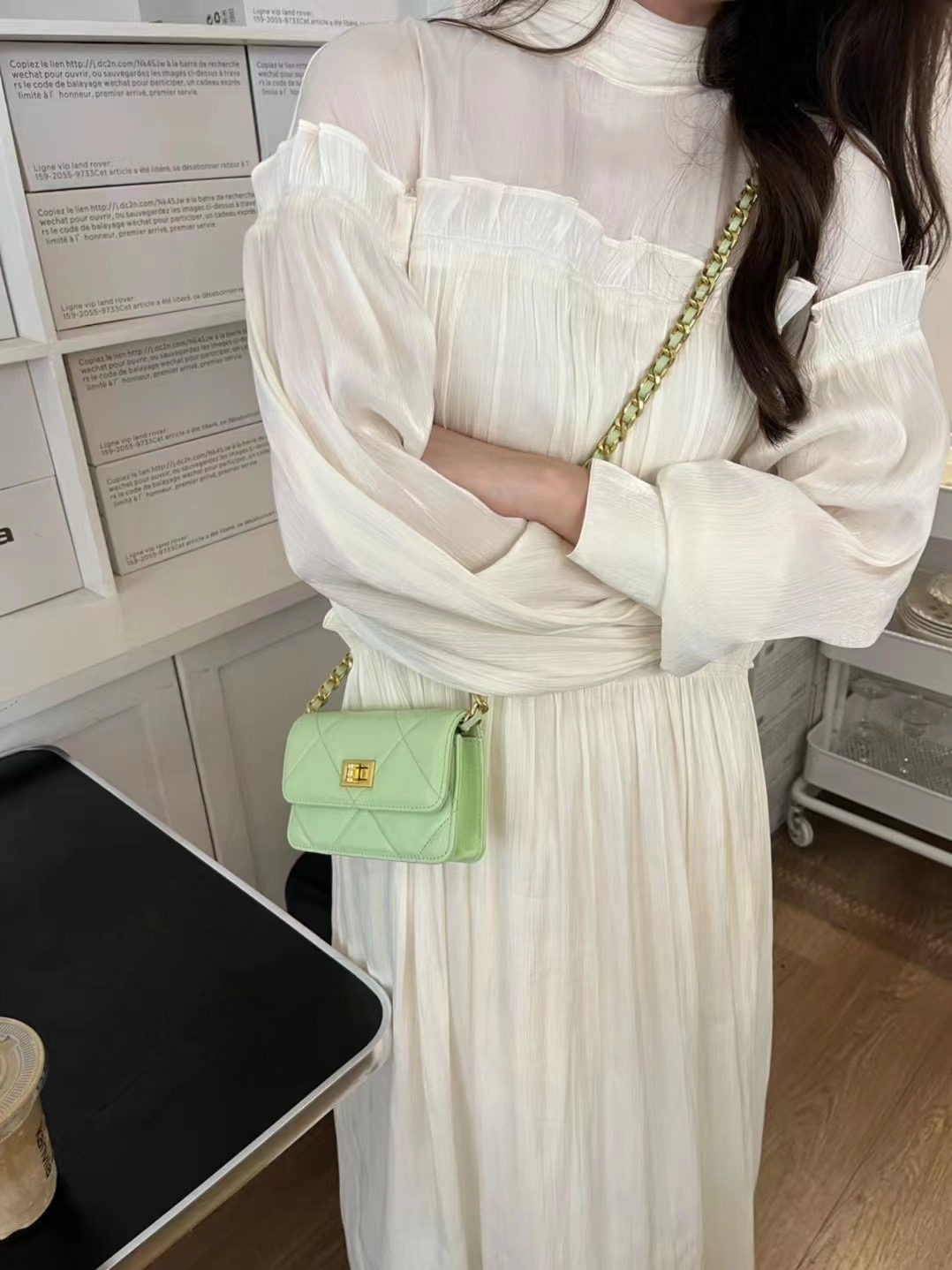 Versatile Mini Chain Crossbody Phone Bag for Women - Image 2